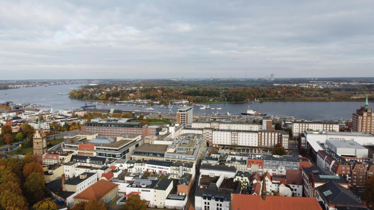 Lieblingsapartment No.10 Mit 2 Schlafzimmern Und Eigener Terrasse Rostock Zewnętrze zdjęcie